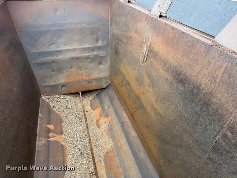 image for item FK0152 1983 Load king 1827-3AXLE bottom dump trailer