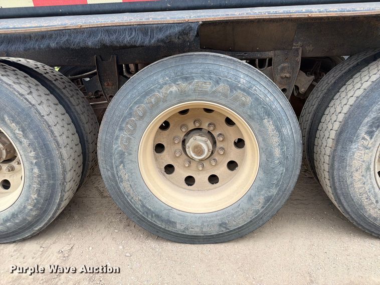 image for item FK0152 1983 Load king 1827-3AXLE bottom dump trailer