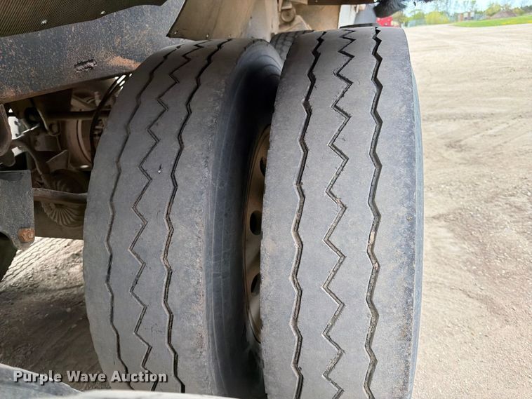 image for item FK0152 1983 Load king 1827-3AXLE bottom dump trailer