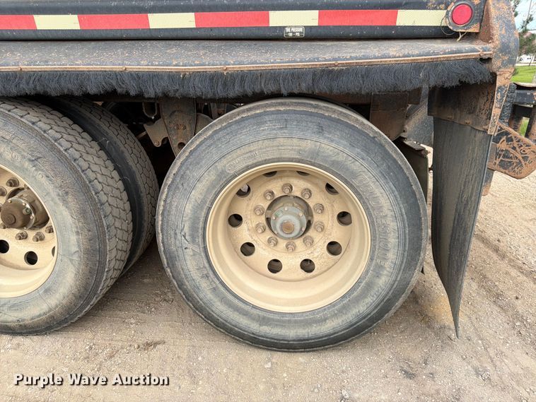 image for item FK0152 1983 Load king 1827-3AXLE bottom dump trailer