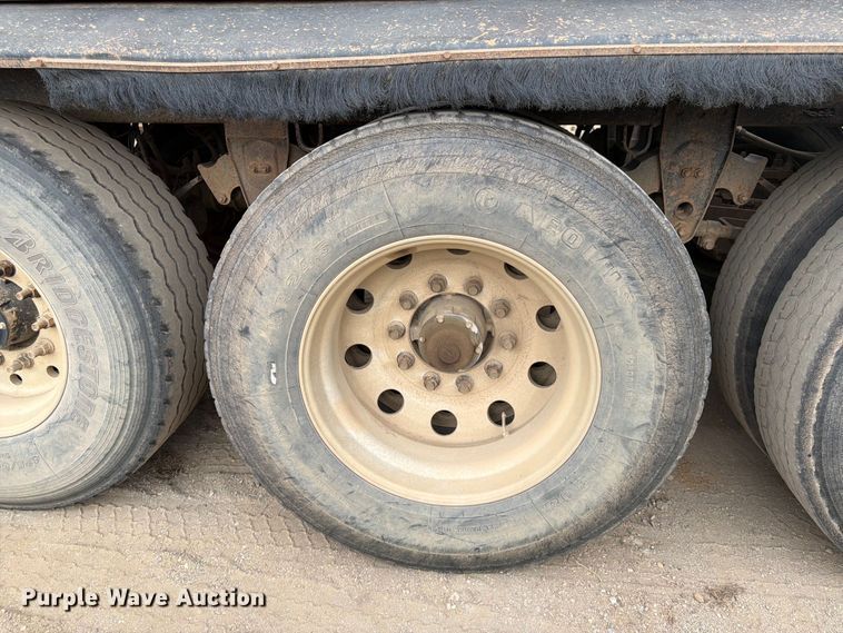 image for item FK0152 1983 Load king 1827-3AXLE bottom dump trailer