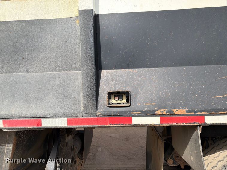 image for item FK0153 1999 R Way bottom dump trailer