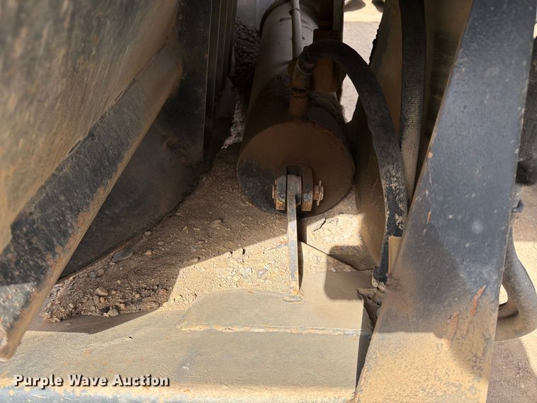 image for item FK0153 1999 R Way bottom dump trailer