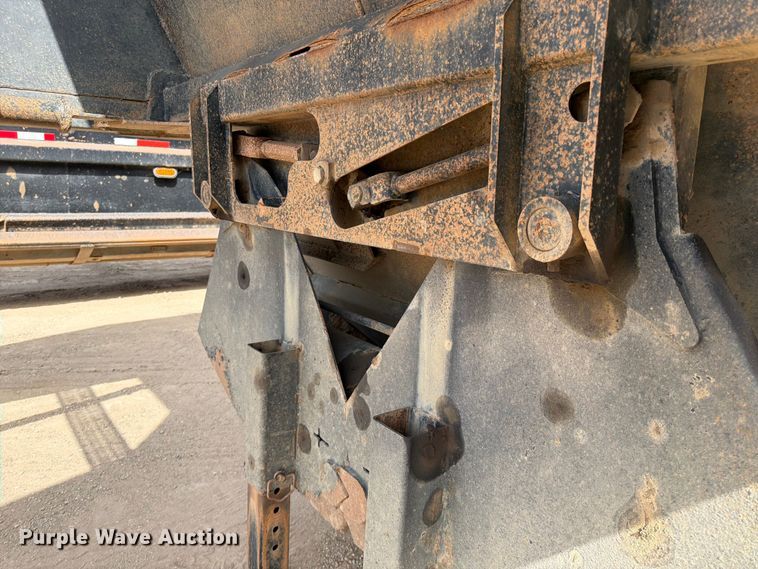 image for item FK0153 1999 R Way bottom dump trailer