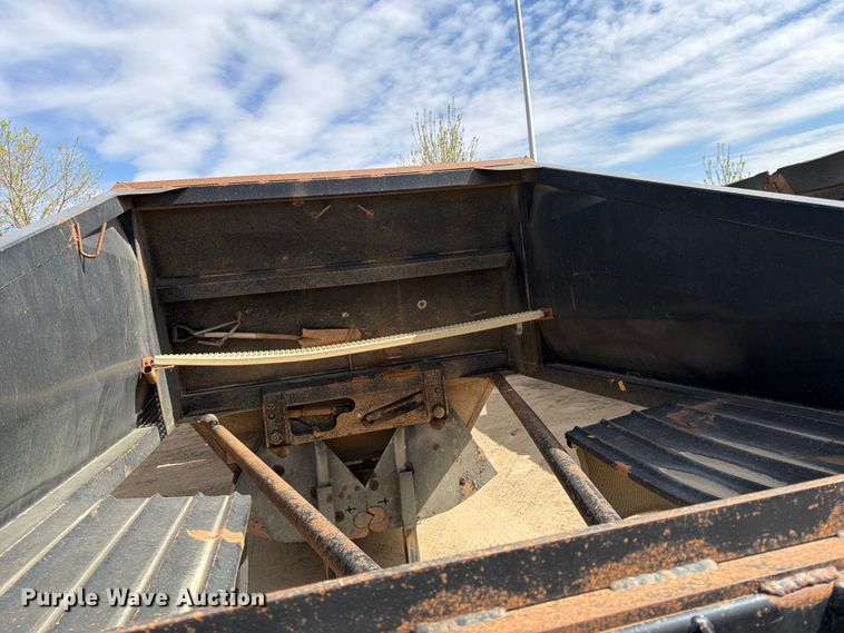image for item FK0153 1999 R Way bottom dump trailer