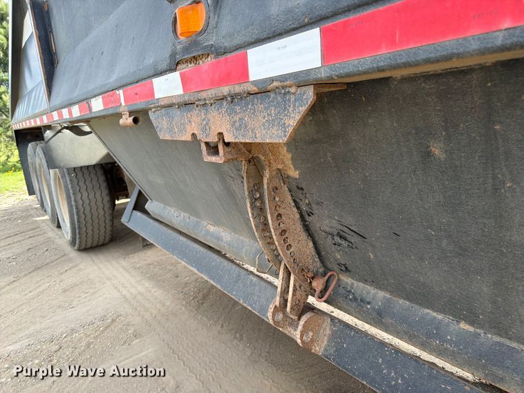 image for item FK0153 1999 R Way bottom dump trailer