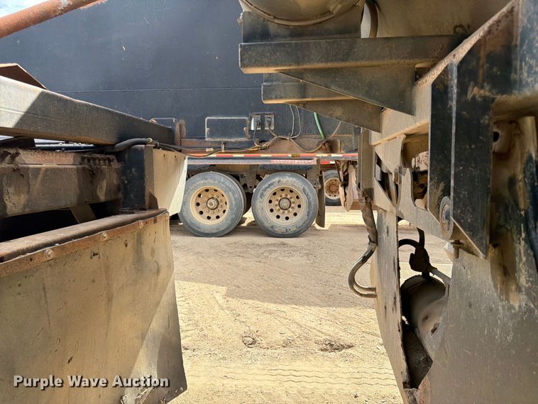 image for item FK0153 1999 R Way bottom dump trailer