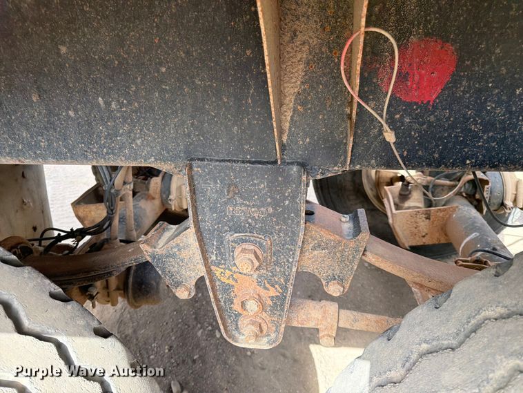 image for item FK0153 1999 R Way bottom dump trailer