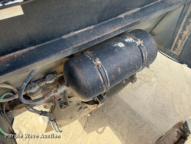 image for item FK0153 1999 R Way bottom dump trailer
