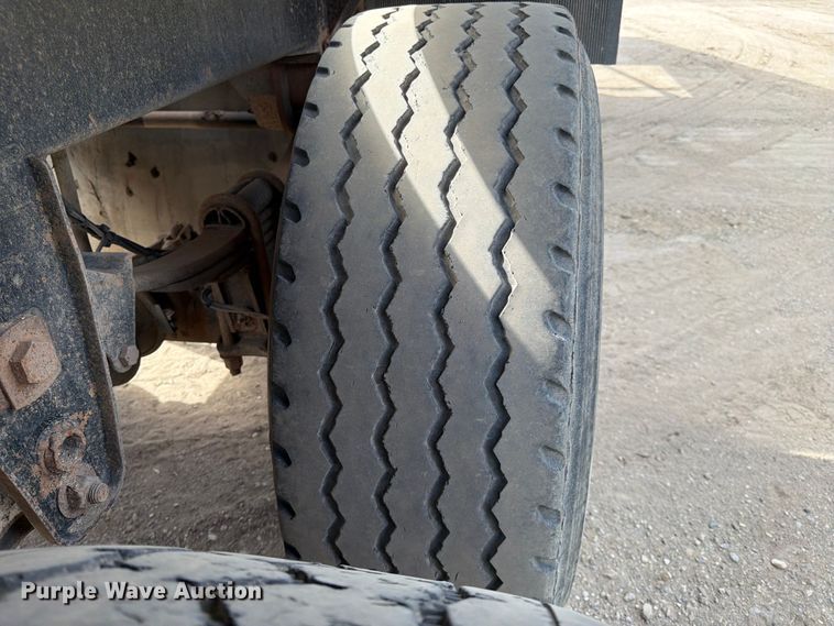 image for item FK0153 1999 R Way bottom dump trailer