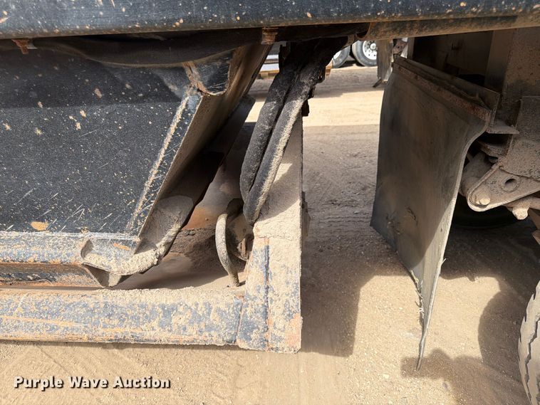 image for item FK0154 1983 Load king 1827- 3 AXLE bottom dump trailer