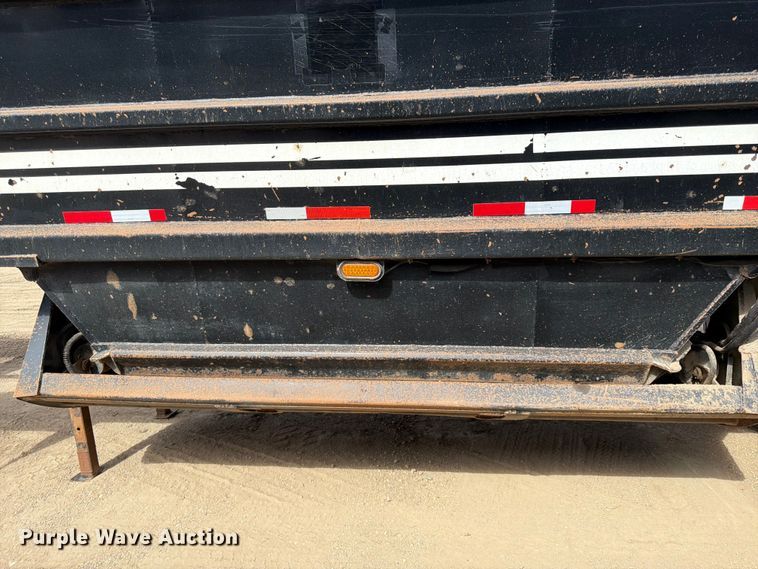 image for item FK0154 1983 Load king 1827- 3 AXLE bottom dump trailer
