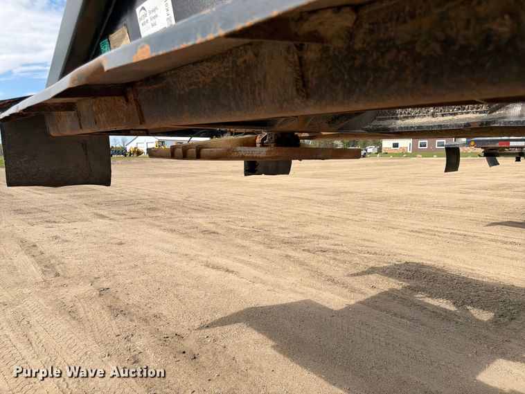 image for item FK0154 1983 Load king 1827- 3 AXLE bottom dump trailer