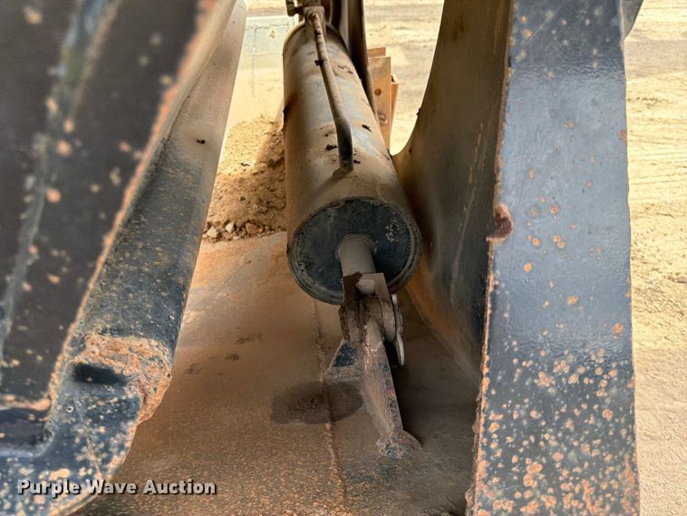 image for item FK0154 1983 Load king 1827- 3 AXLE bottom dump trailer