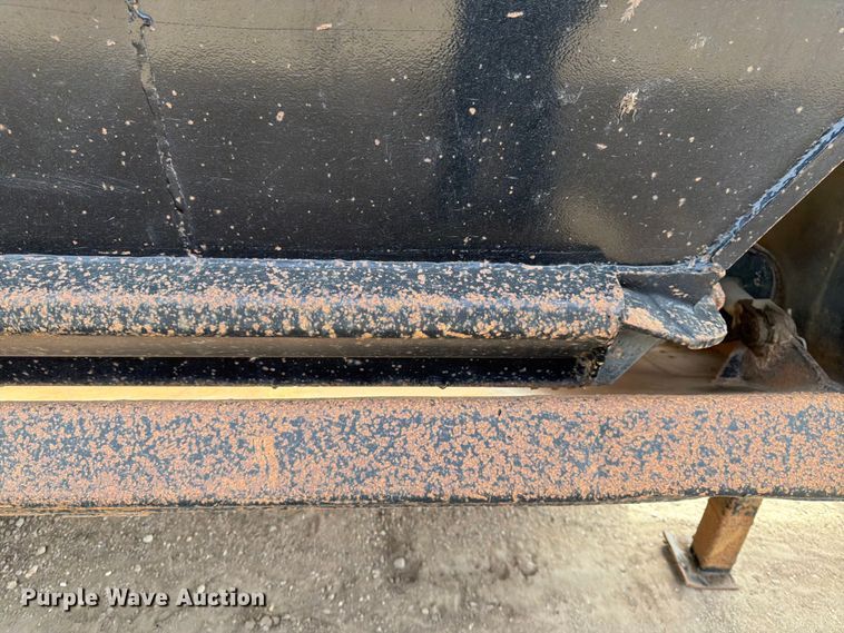 image for item FK0154 1983 Load king 1827- 3 AXLE bottom dump trailer