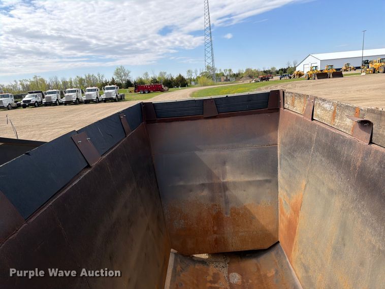 image for item FK0154 1983 Load king 1827- 3 AXLE bottom dump trailer