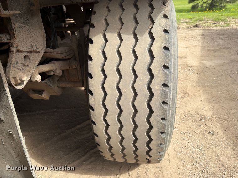 image for item FK0154 1983 Load king 1827- 3 AXLE bottom dump trailer
