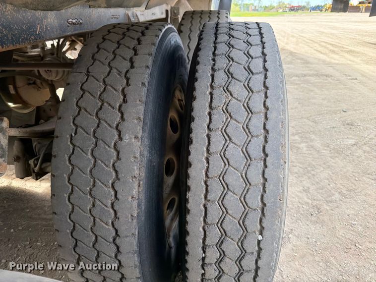 image for item FK0154 1983 Load king 1827- 3 AXLE bottom dump trailer