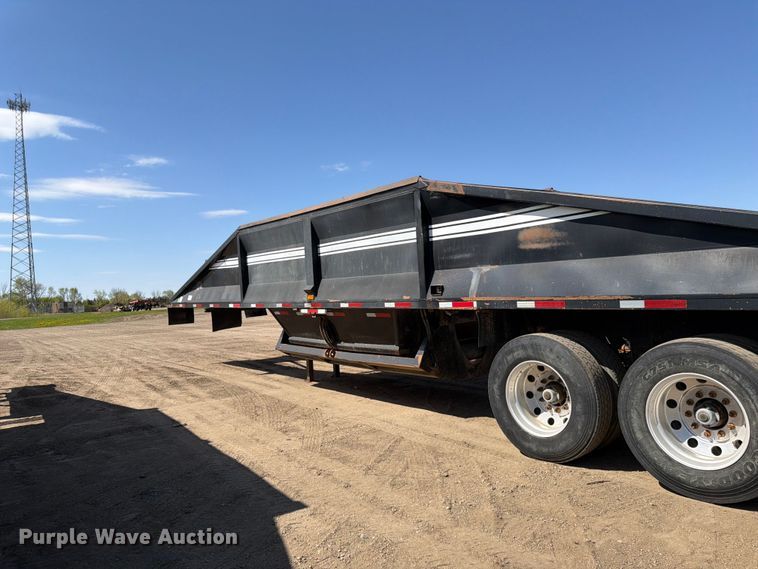 image for item FK0155 1999 R Way bottom dump trailer