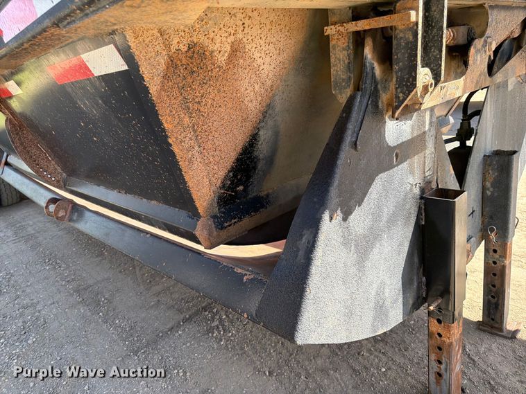 image for item FK0155 1999 R Way bottom dump trailer
