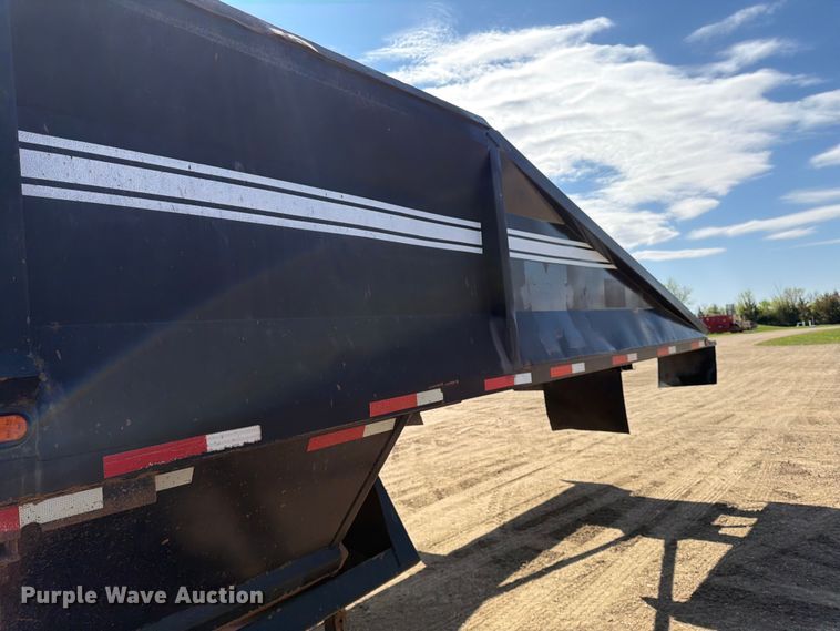 image for item FK0155 1999 R Way bottom dump trailer