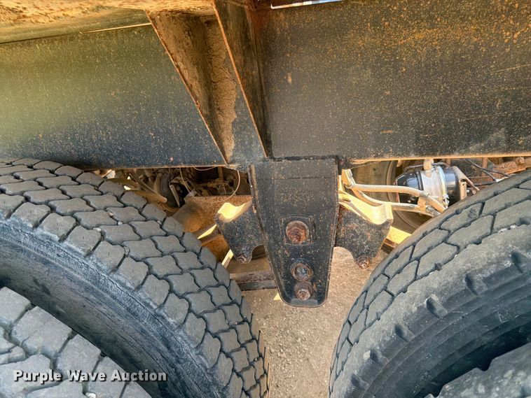 image for item FK0155 1999 R Way bottom dump trailer