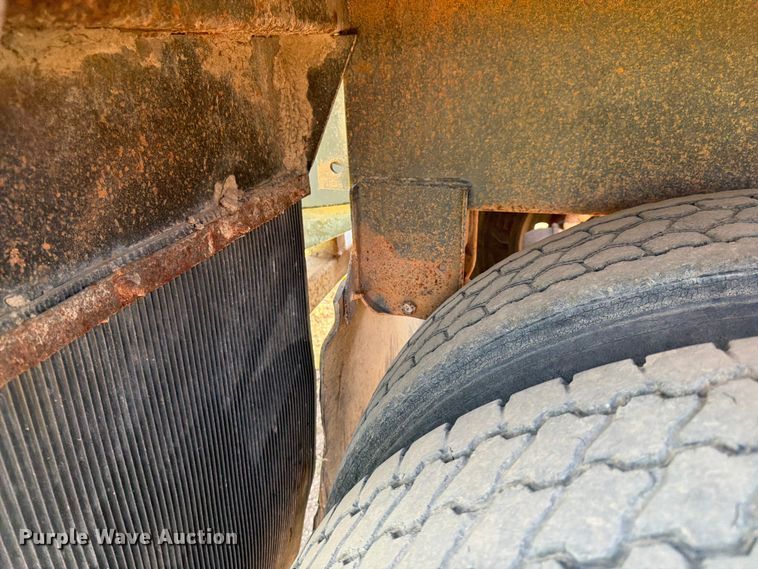 image for item FK0155 1999 R Way bottom dump trailer