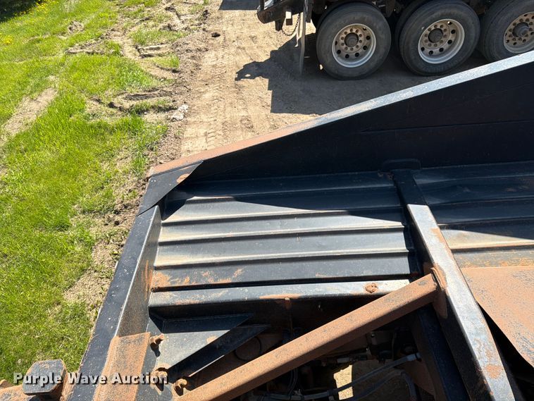image for item FK0155 1999 R Way bottom dump trailer