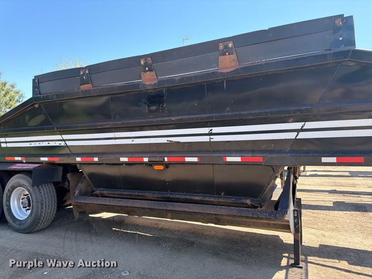 image for item FK0156 1983 Load king 1827-3 AXLE bottom dump trailer