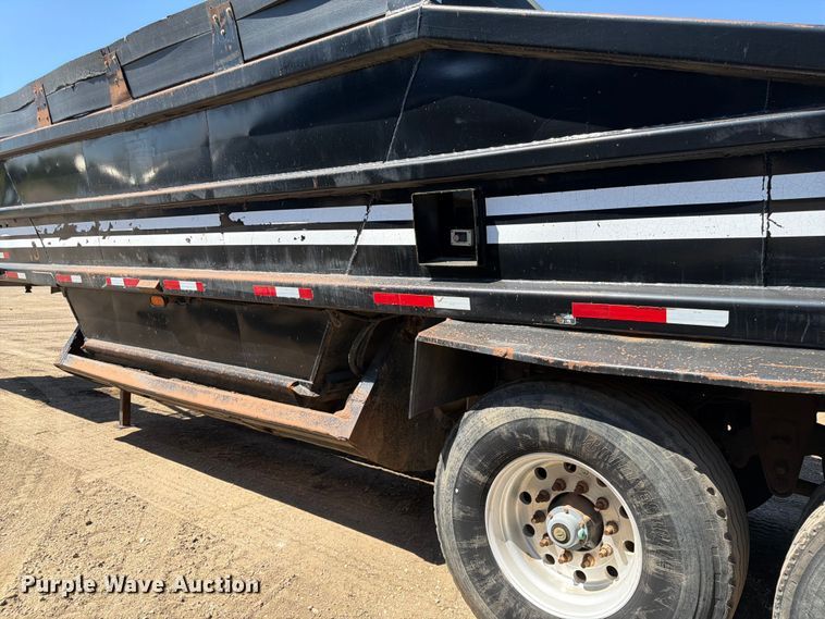 image for item FK0156 1983 Load king 1827-3 AXLE bottom dump trailer