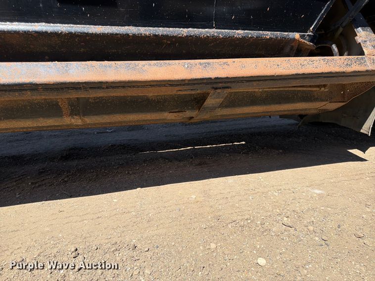 image for item FK0156 1983 Load king 1827-3 AXLE bottom dump trailer