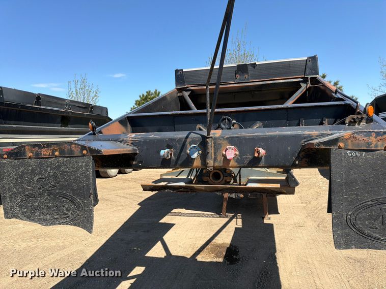 image for item FK0156 1983 Load king 1827-3 AXLE bottom dump trailer
