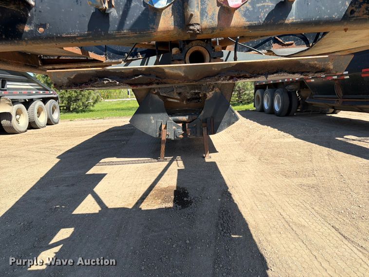 image for item FK0156 1983 Load king 1827-3 AXLE bottom dump trailer