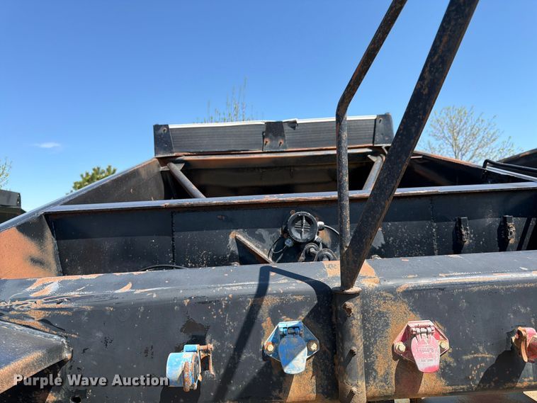 image for item FK0156 1983 Load king 1827-3 AXLE bottom dump trailer
