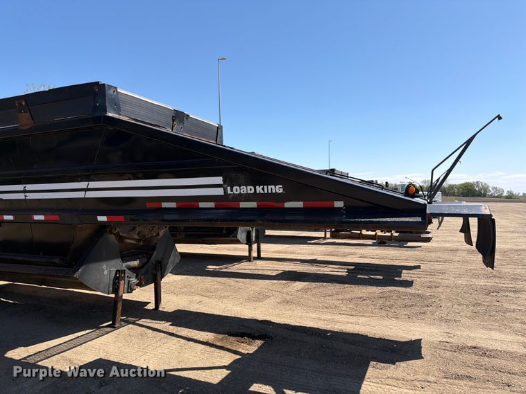image for item FK0156 1983 Load king 1827-3 AXLE bottom dump trailer