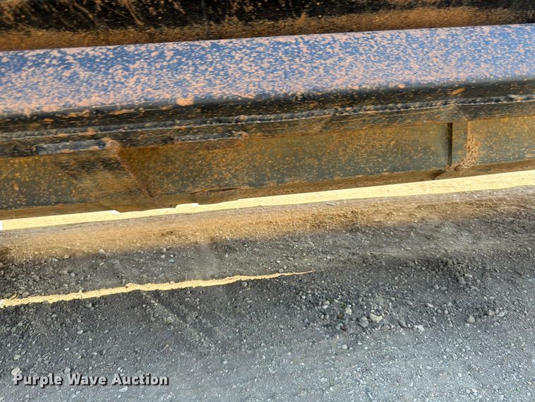 image for item FK0156 1983 Load king 1827-3 AXLE bottom dump trailer