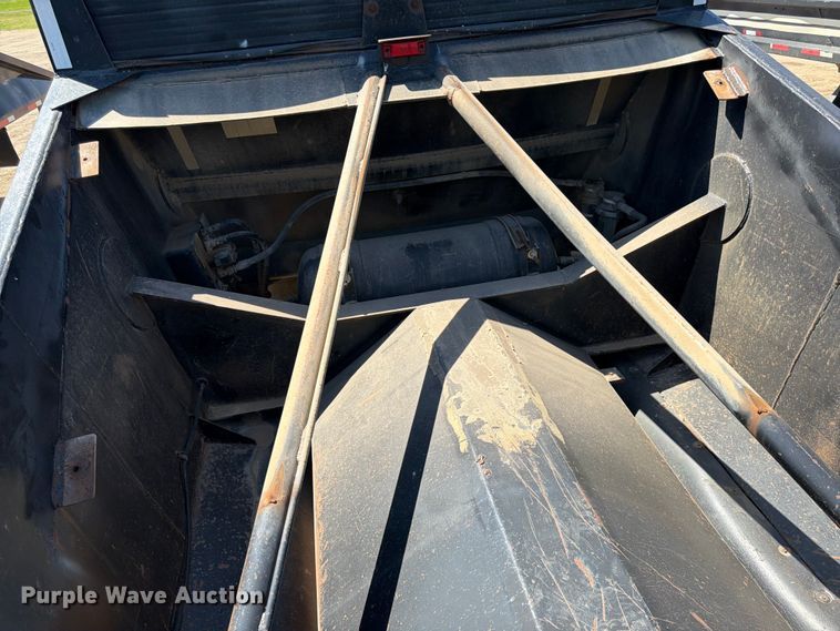 image for item FK0156 1983 Load king 1827-3 AXLE bottom dump trailer