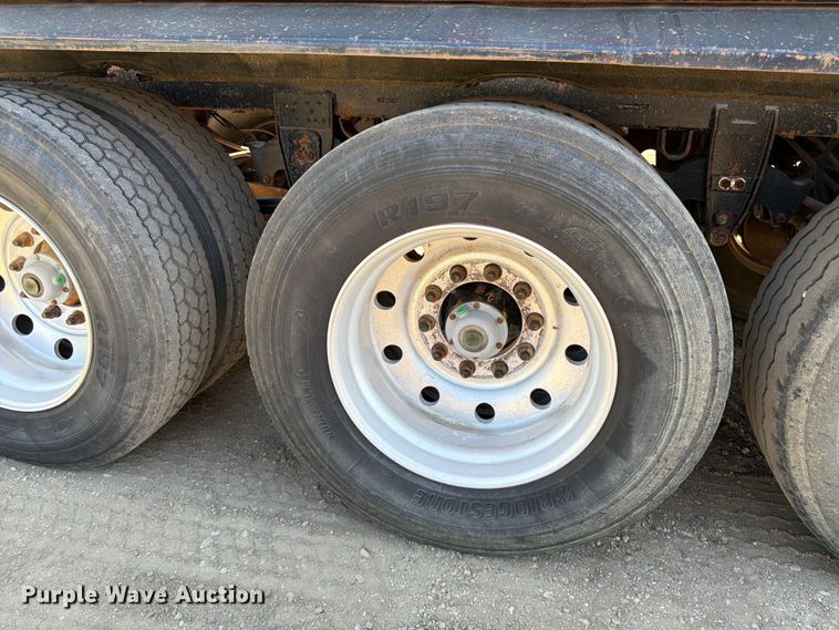 image for item FK0156 1983 Load king 1827-3 AXLE bottom dump trailer