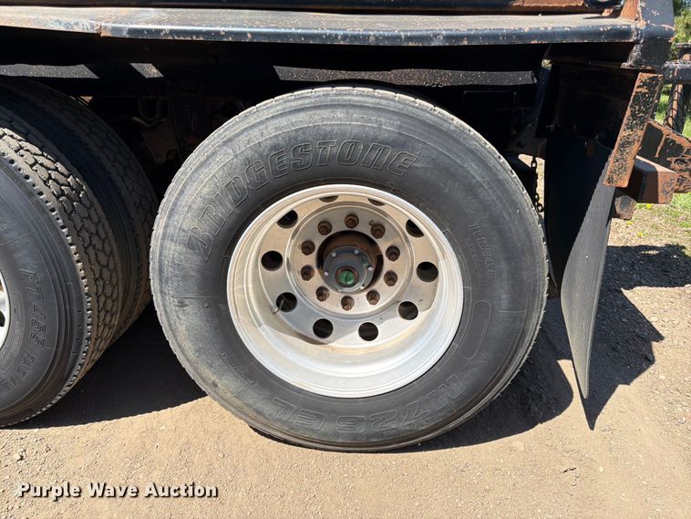 image for item FK0156 1983 Load king 1827-3 AXLE bottom dump trailer