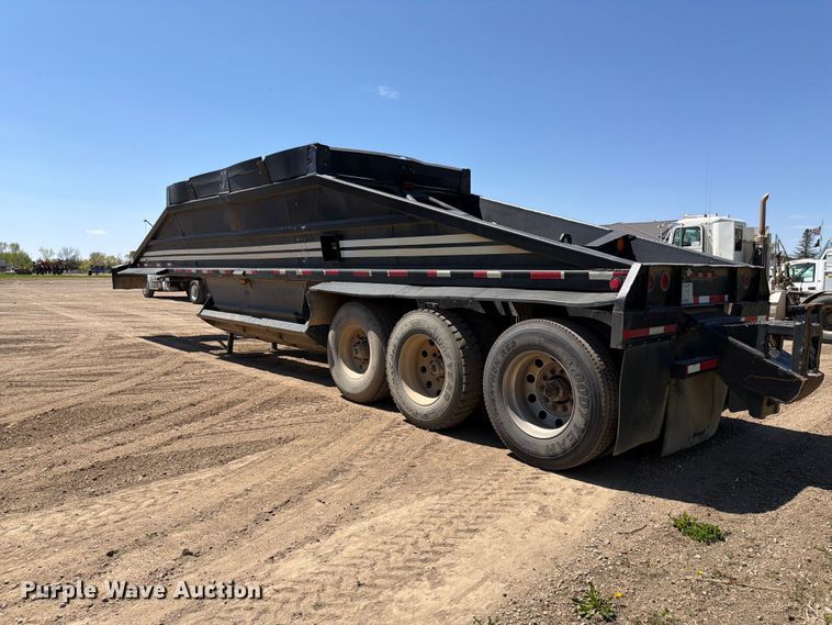 image for item FK0157 1983 Load king bottom dump trailer
