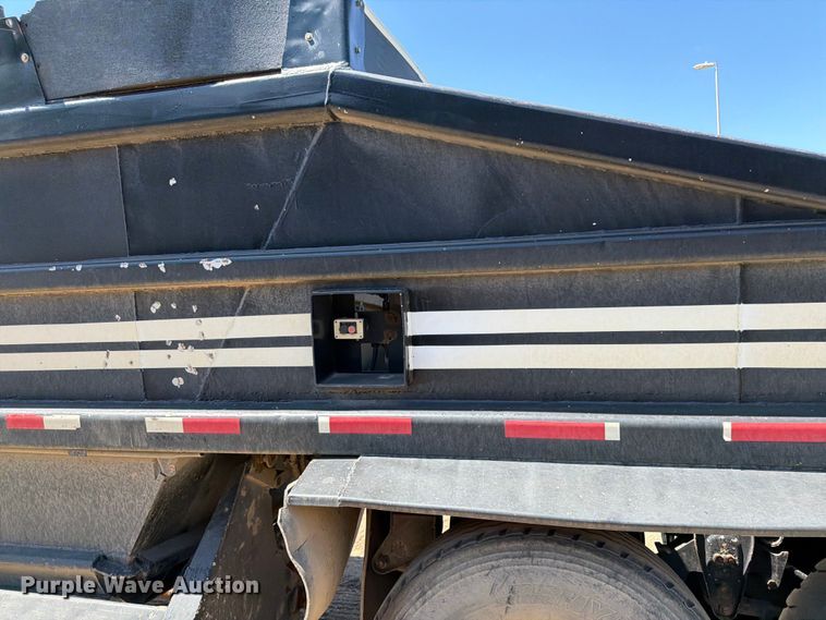 image for item FK0157 1983 Load king bottom dump trailer