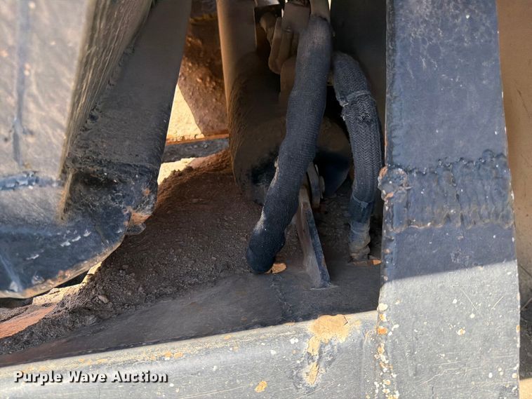 image for item FK0157 1983 Load king bottom dump trailer