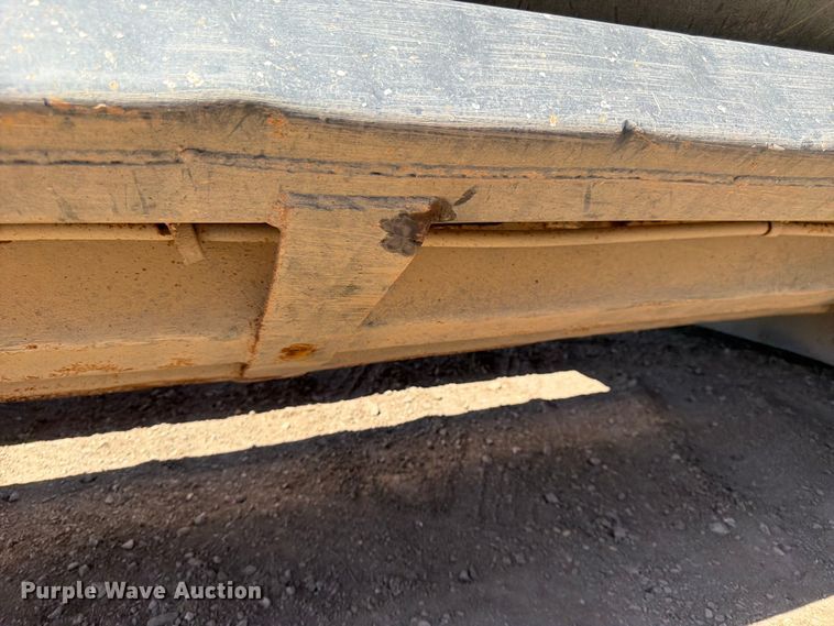 image for item FK0157 1983 Load king bottom dump trailer