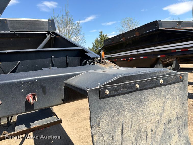 image for item FK0157 1983 Load king bottom dump trailer