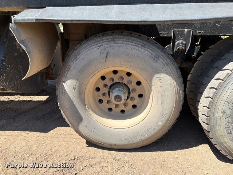 image for item FK0157 1983 Load king bottom dump trailer