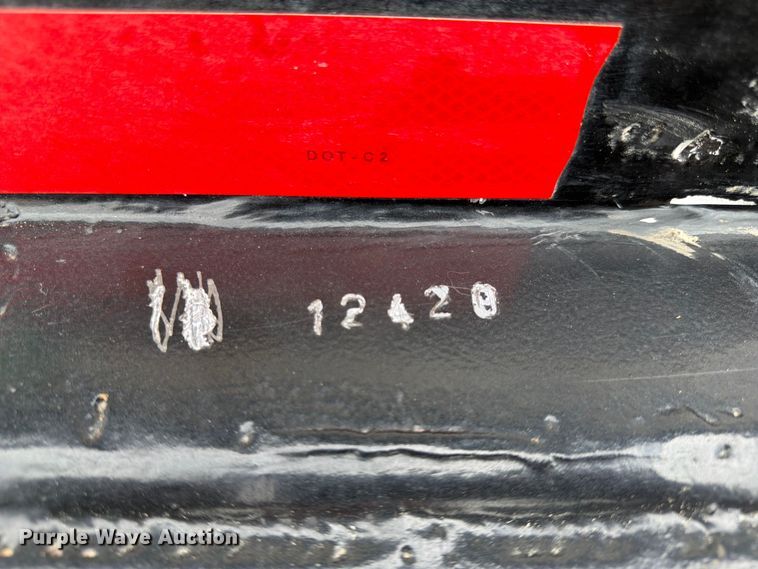 image for item FK0157 1983 Load king bottom dump trailer