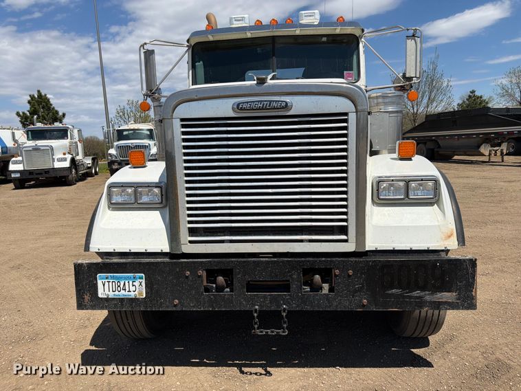 image for item FK0159 2008 Freightliner FLD120 semi truck