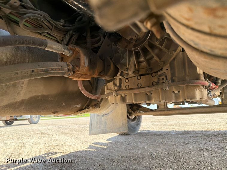 image for item FK0159 2008 Freightliner FLD120 semi truck