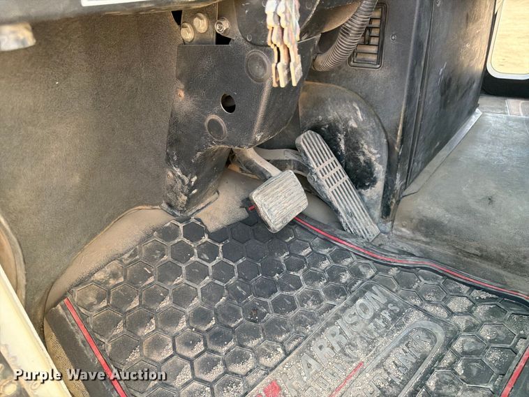 image for item FK0159 2008 Freightliner FLD120 semi truck