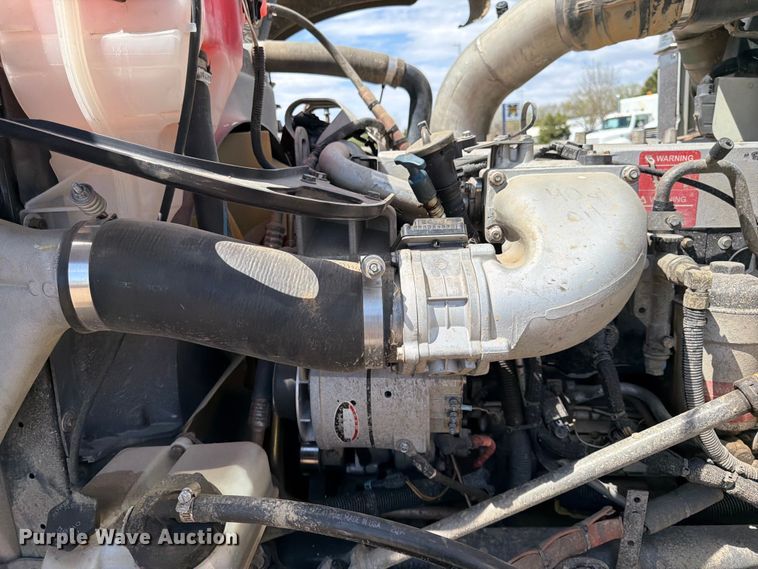 image for item FK0159 2008 Freightliner FLD120 semi truck